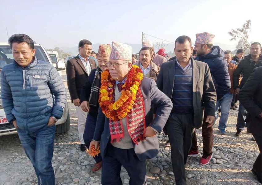 former-pm-nepal-inspects-under-construction-mahakali-river-bridge